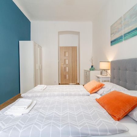 Riverside Cr Apartment Praga Exterior foto