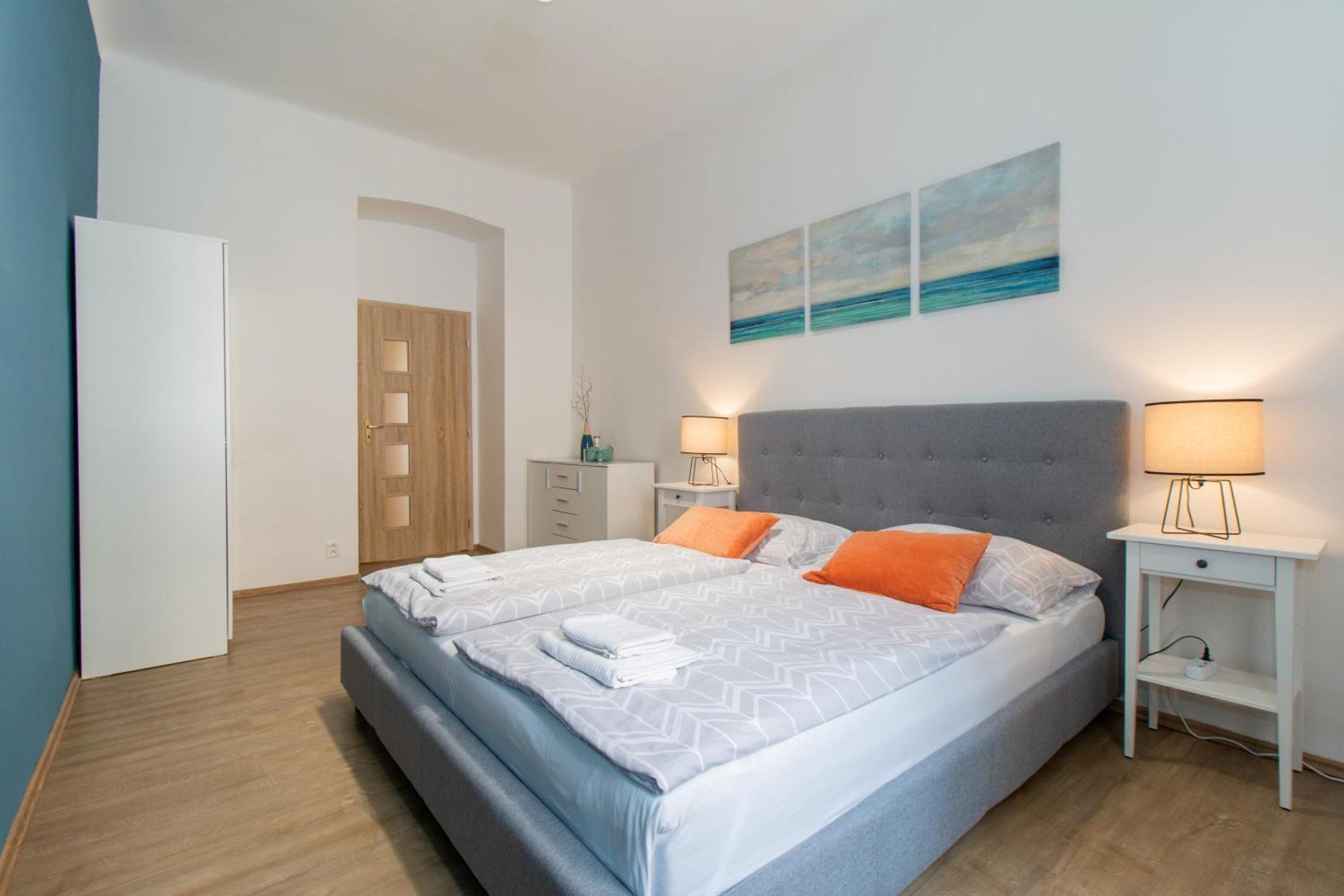 Riverside Cr Apartment Praga Exterior foto